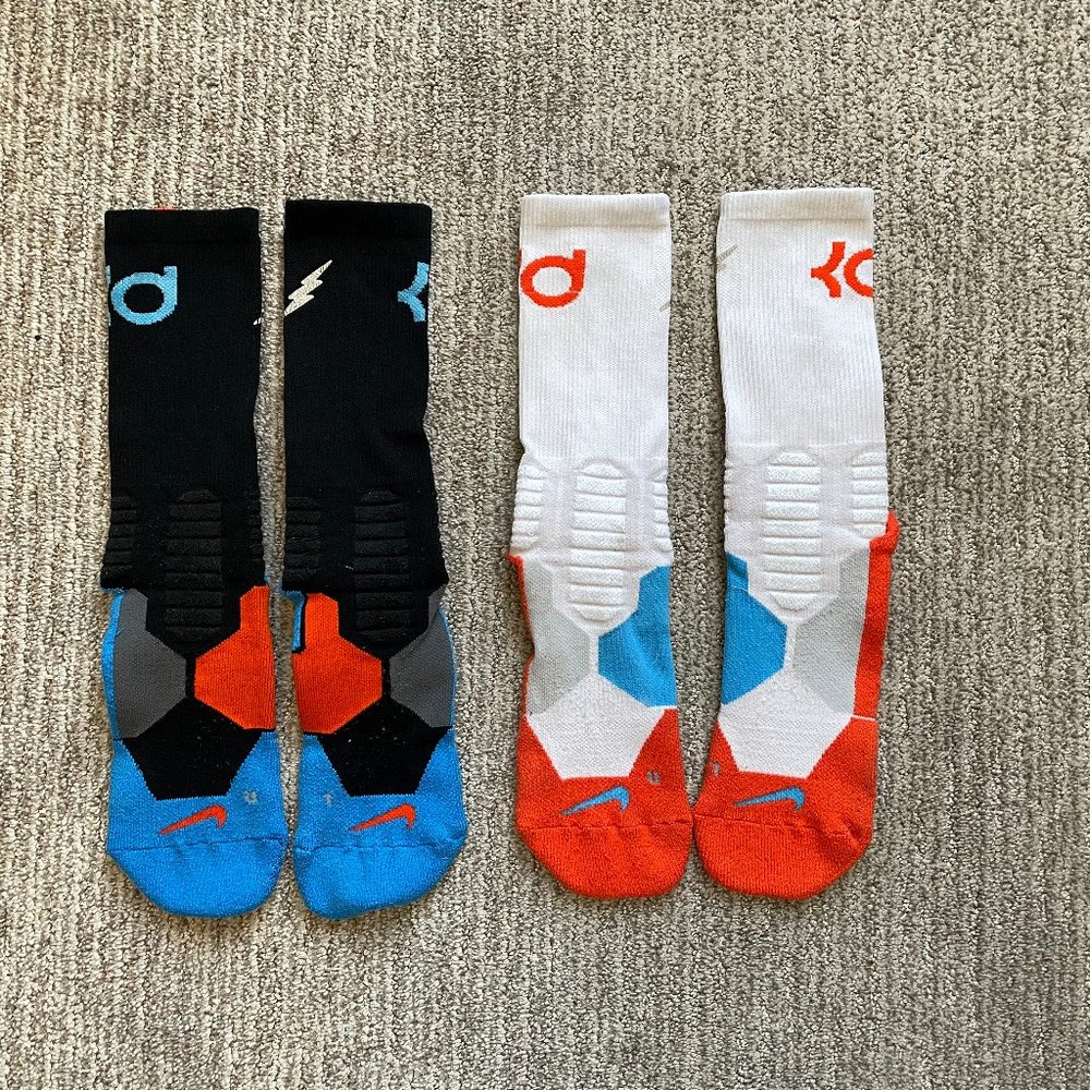 Lot of 2 pairs Men's Large 8-12 Nike KD Hyper Elite Basketball Crew Socks - Picture 1 of 3